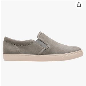 Clarks Glove Puppet Khaki Suede Slip On Sneaker